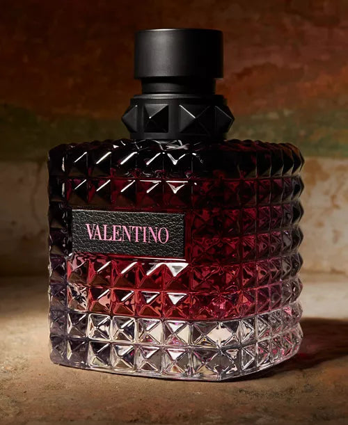 BORN IN ROMA DONNA Eau de Parfum intense.